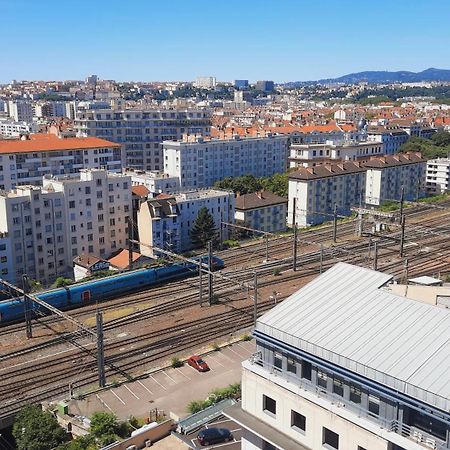 Terrasse De La Gare Leilighet Lyon Eksteriør bilde