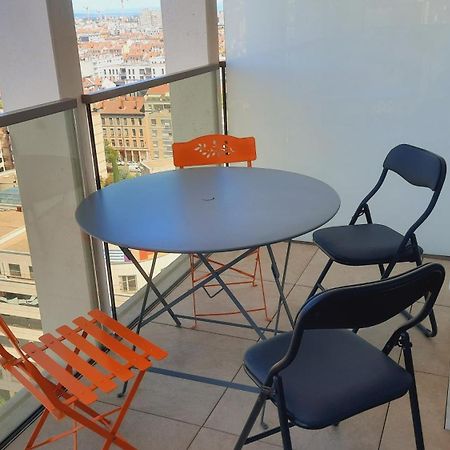 Terrasse De La Gare Leilighet Lyon Eksteriør bilde
